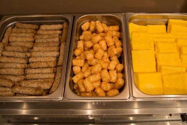 Free hot breakfast
