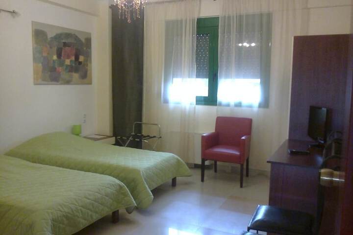 Room 5 of 35