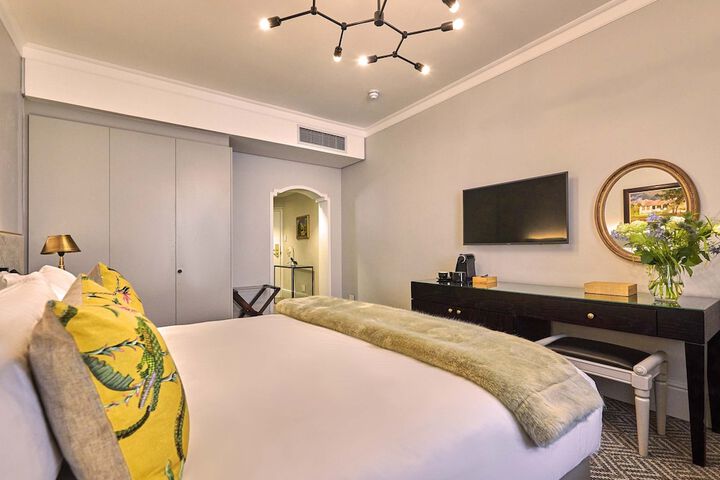 Room 7 of 73
