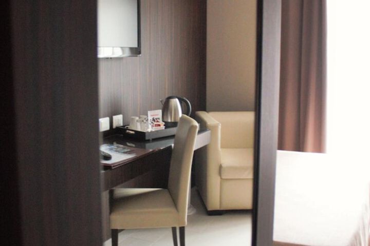 Room 11 of 71