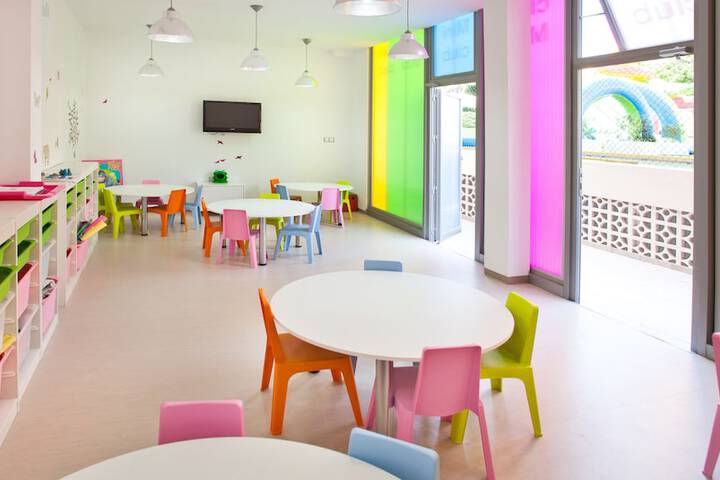 Children's play area - indoor