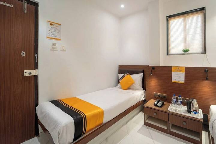 Room 4 of 13