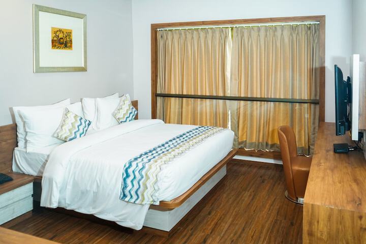 Room 15 of 27