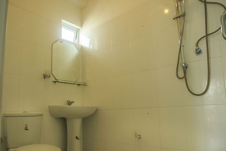 Room 34 of 70