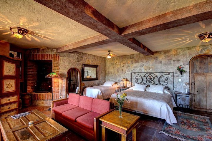 Room 4 of 22