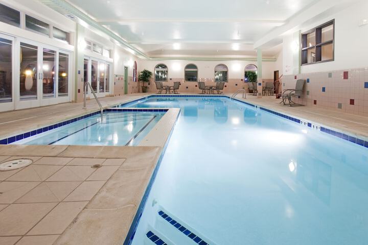 Pool 36 of 81