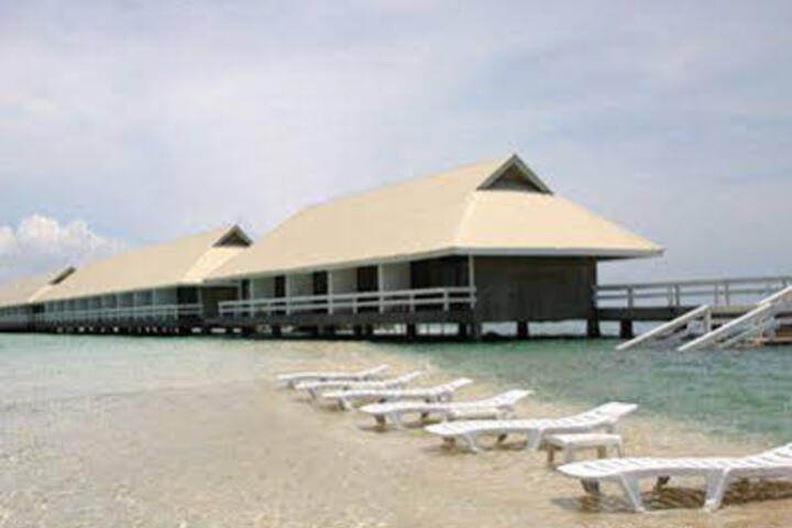 Hotel 3 of 8