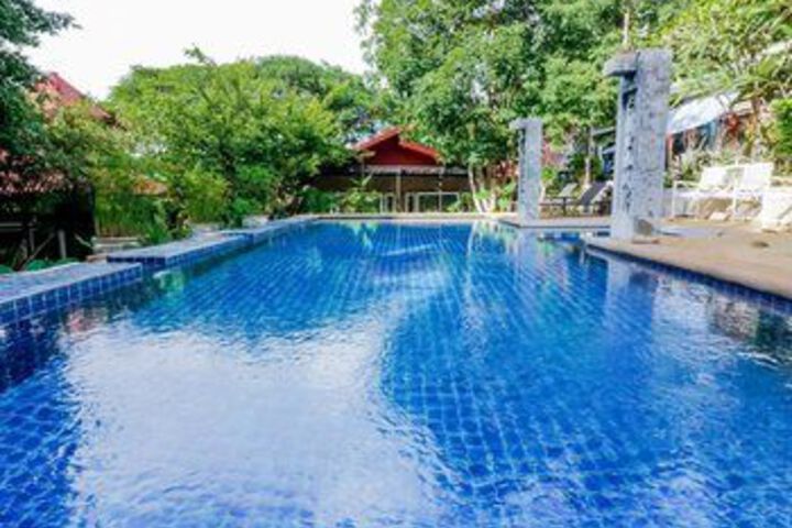 Pool 23 of 28