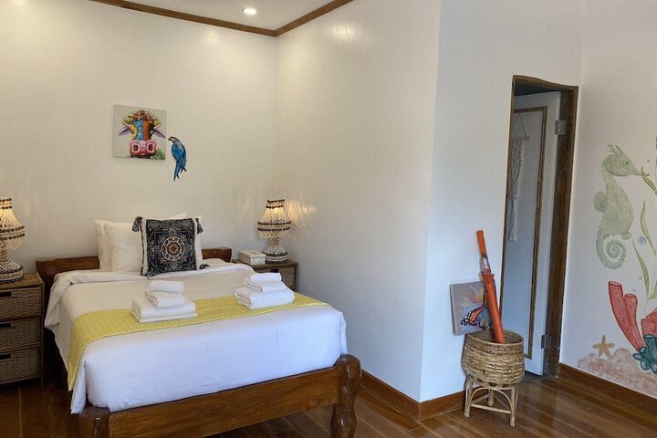 Room 44 of 132