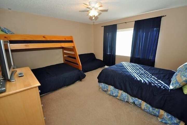 Room 8 of 29