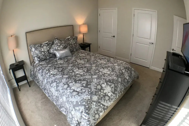 Room 5 of 24