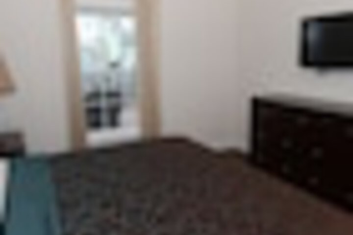 Room 23 of 159