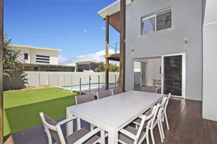 Terrace/Patio 18 of 19