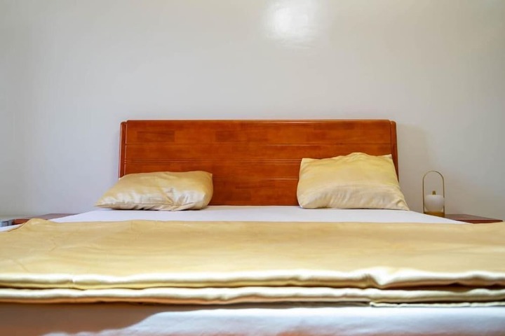 Room 16 of 34