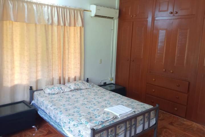 Room 3 of 44