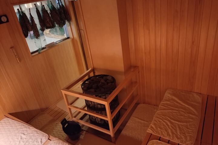 Room 18 of 38