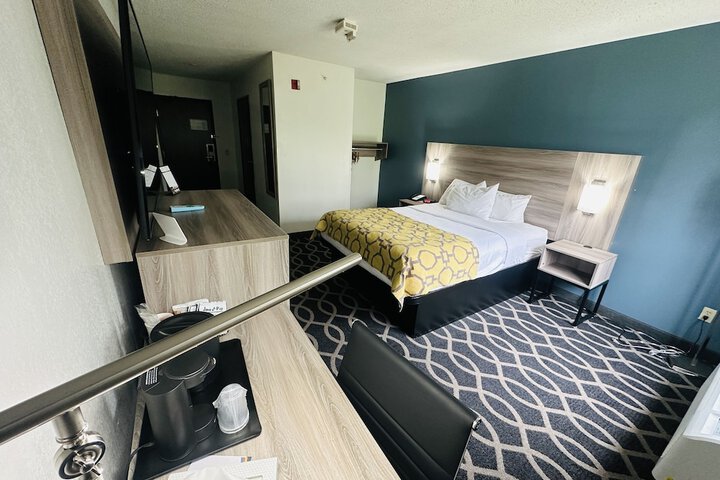2 Queen Beds (7 of 11)
