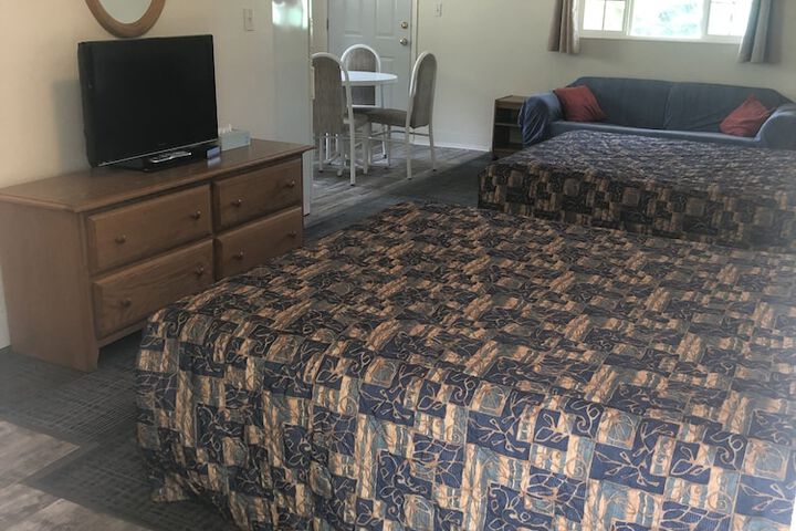 Room 3 of 69