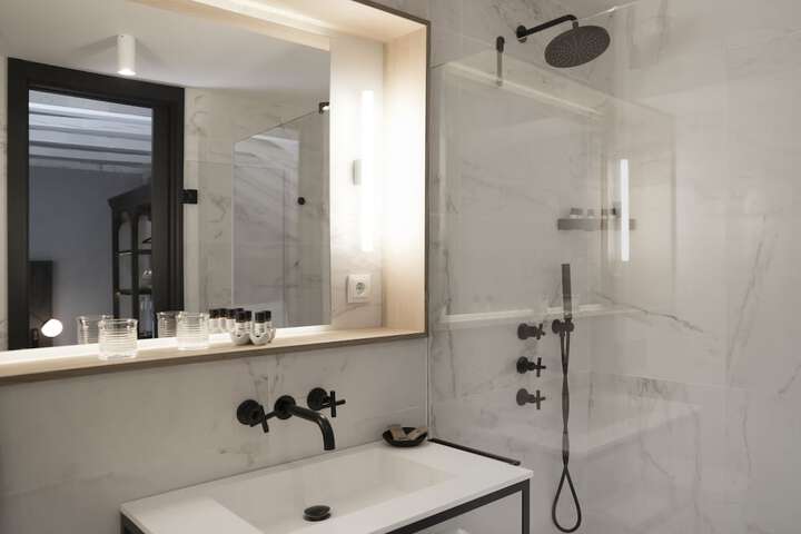 Bath Photo