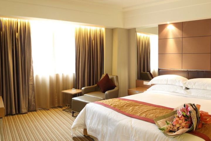 Room 8 of 21