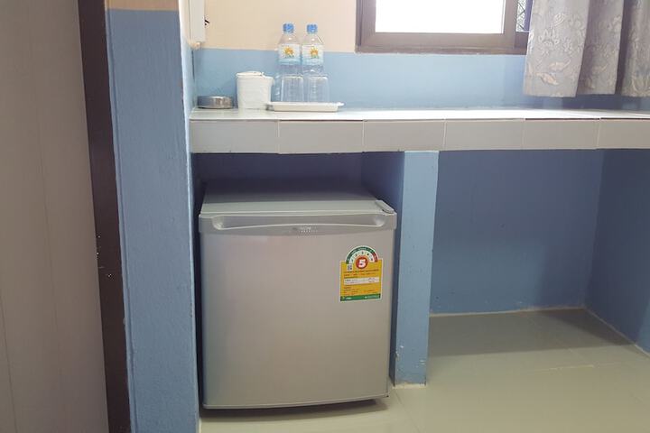 Room 10 of 33