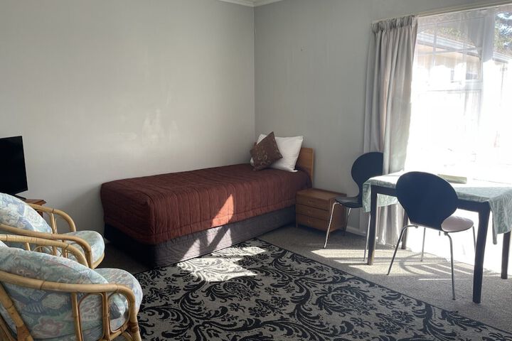 Room 25 of 36
