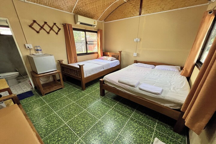 Room 16 of 87