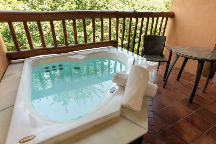 Hot Tub 88 of 252