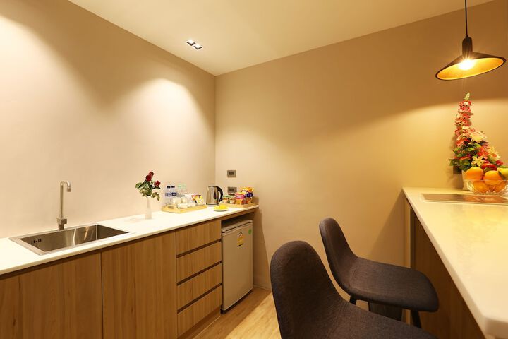 Room 82 of 121