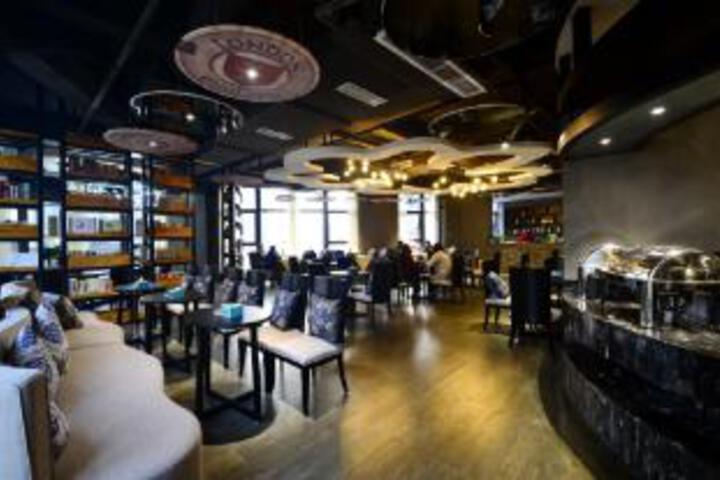 Aosilin Hotel (Guanyinqiao Huangnibang Metro Station)