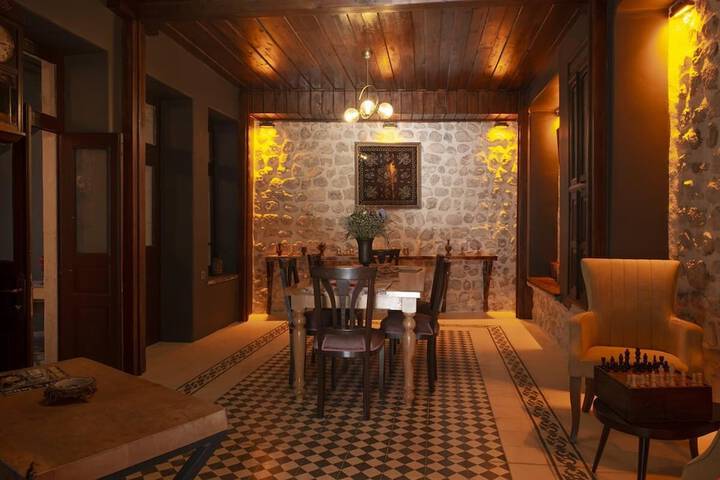 Hotel Interior 4 of 36