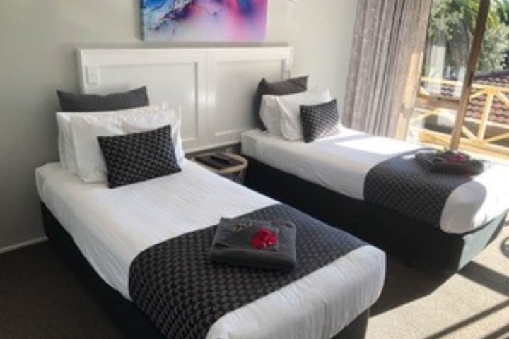 Room 43 of 141