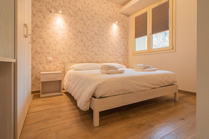 Room 10 of 29