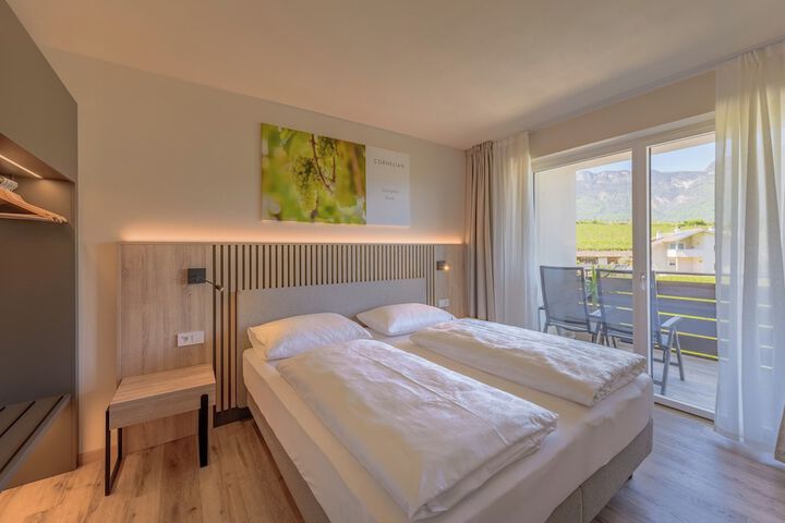 Room 104 of 208