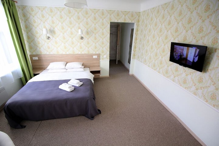 Room 19 of 46