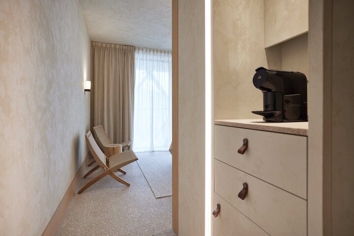 Room 18 of 62
