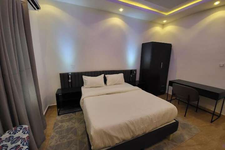 Room 5 of 41