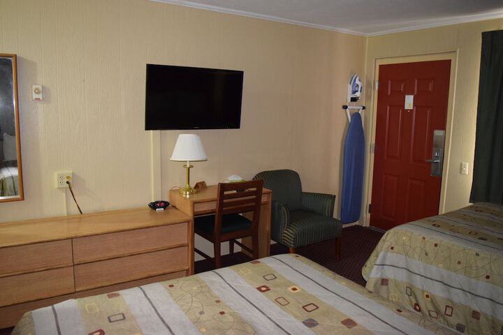 Room 14 of 19