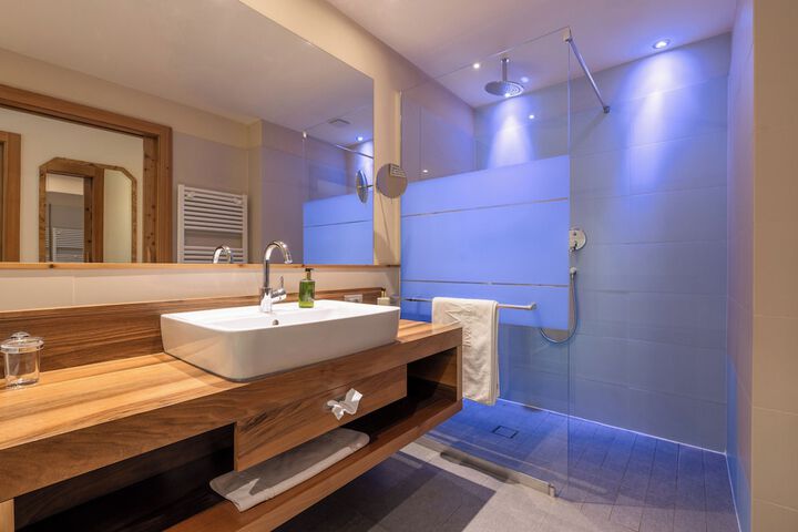 Room 48 of 154