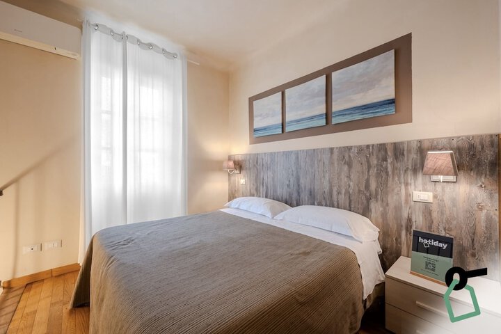Room 4 of 57