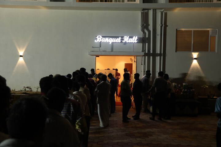 Ballroom/Hall 43 of 103