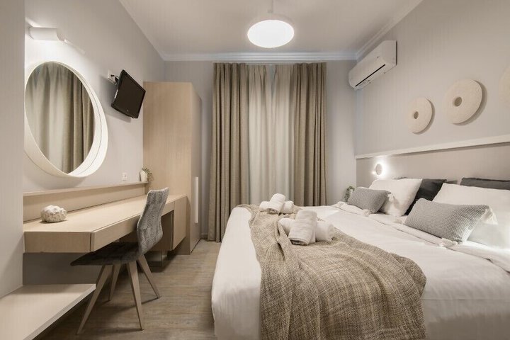 Room 49 of 74