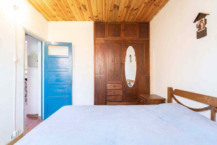 Room 3 of 35