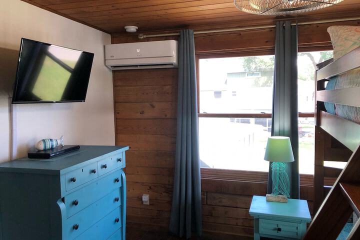 Room 8 of 87