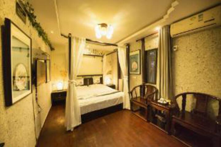 Room 21 of 23