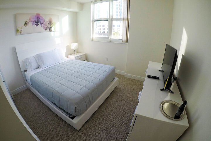 Room 4 of 30