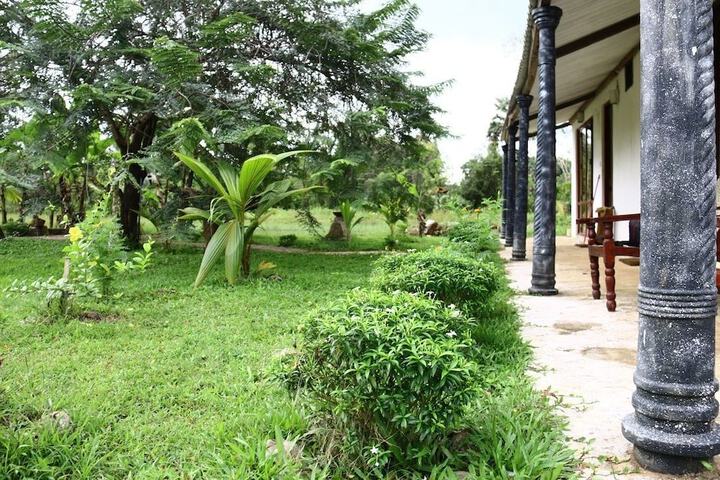 Mihini hotel in Habarana