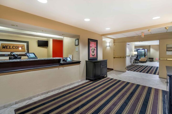 Guest Lobby