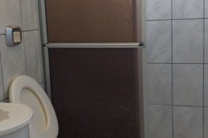Room 19 of 25