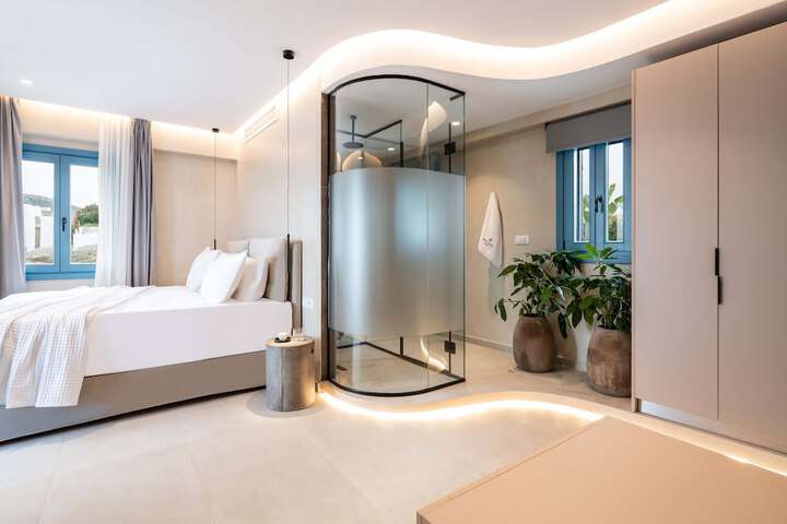 Room 14 of 79